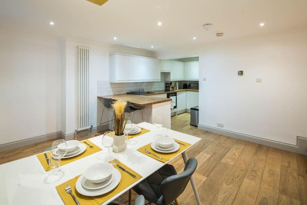 Superb Retreat Central Next Tube Londres Exterior foto